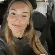 Profesora de inglés para mejorar tu speaking, pronunciation, reading, listening.